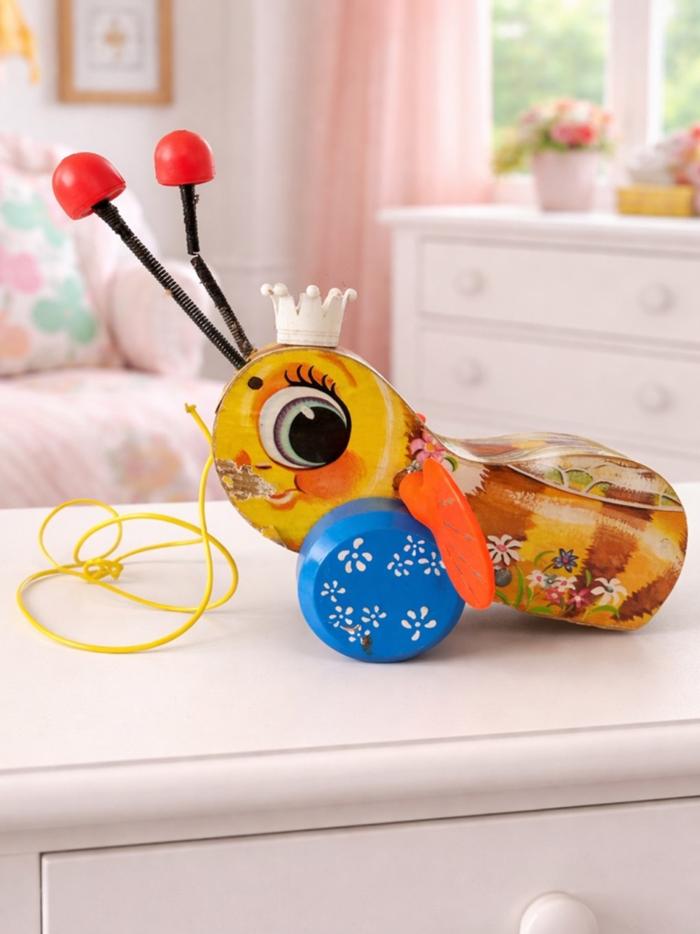 Fisher-Price Queen Buzzy Bee 444